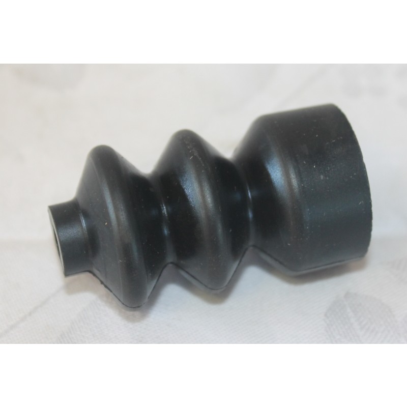 Zetor Dust Cap - brake master cylinder 930727 53.255.023 930784 Parts » Agrapoint 